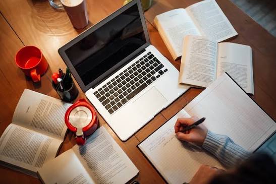 اعداد الابحاث والدراسات